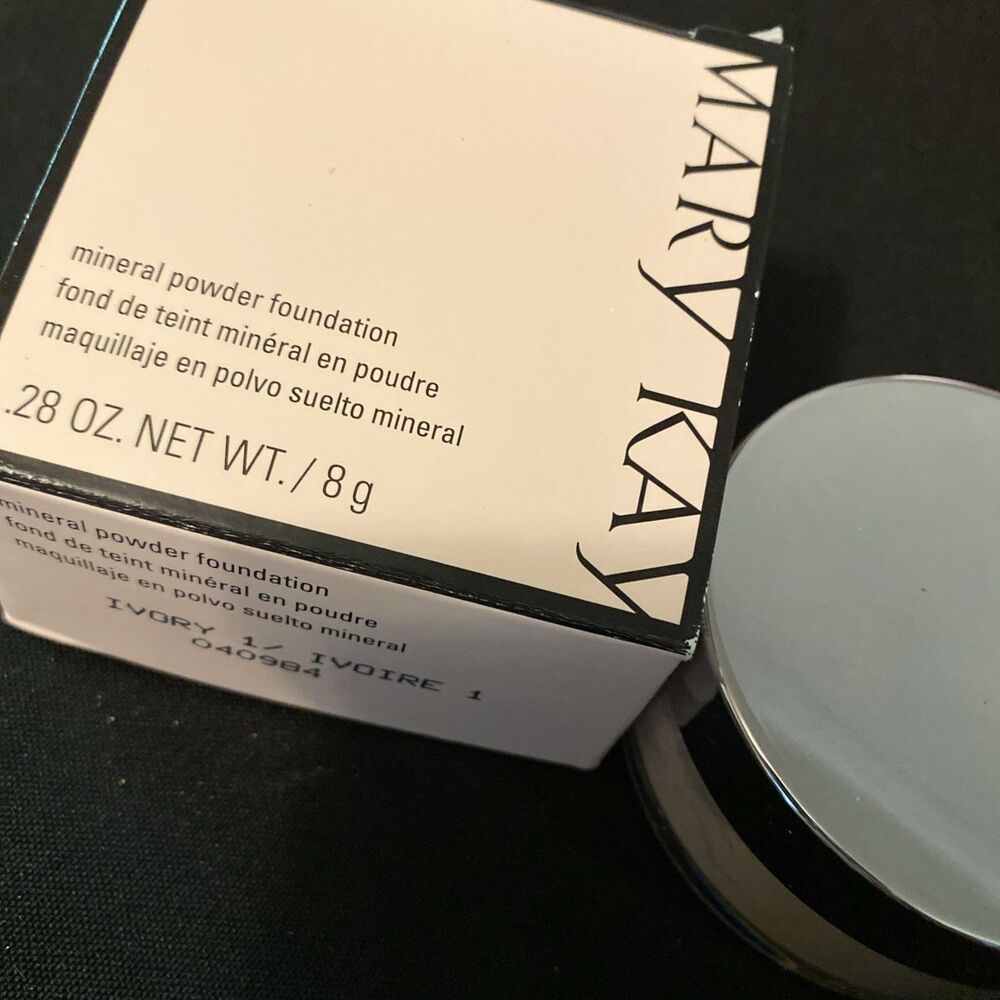 Mary Kay Mineral Powder Foundation Ivory 1